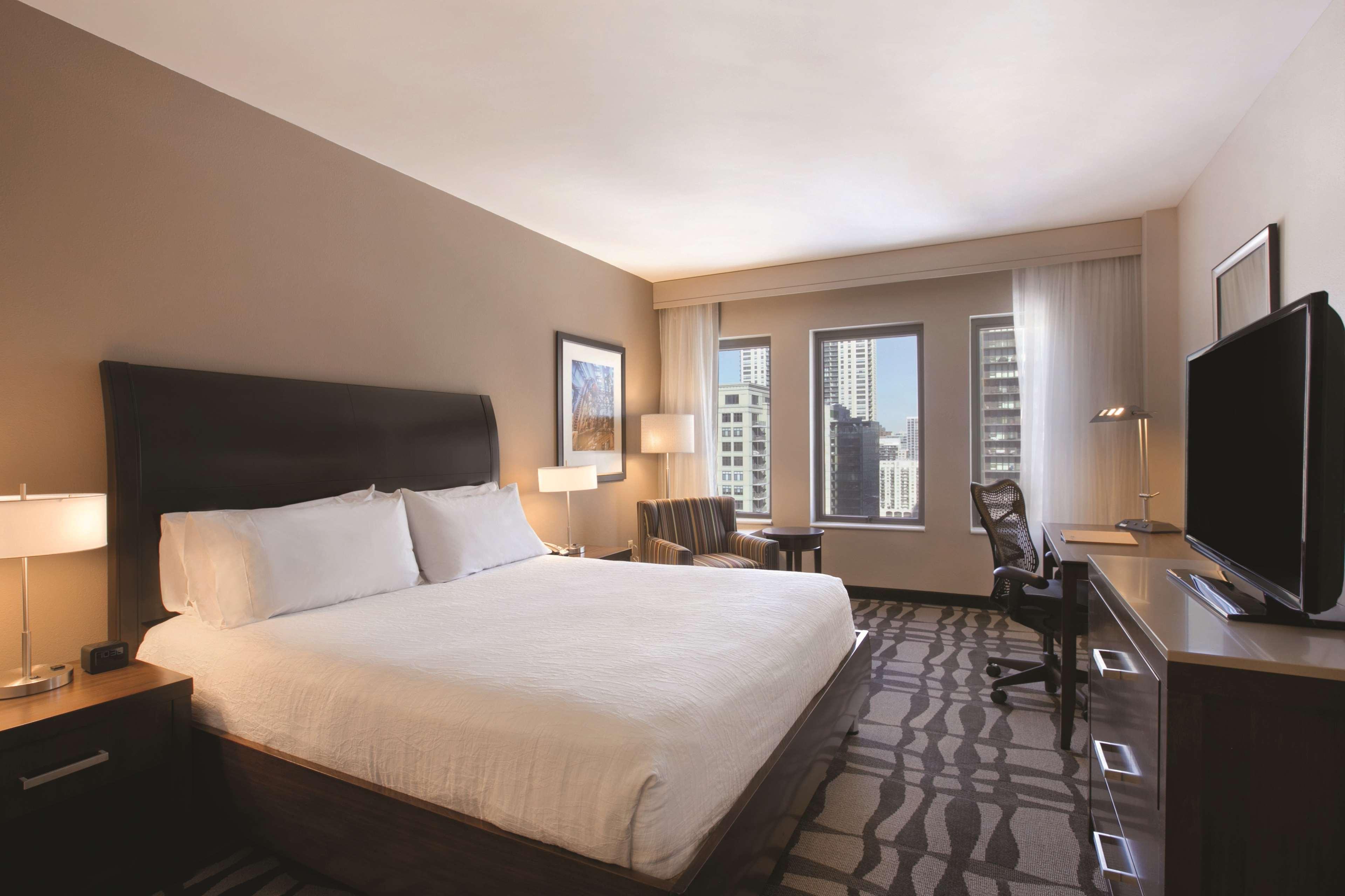Hilton Garden Inn Chicago Downtown/Magnificent Mile Ngoại thất bức ảnh