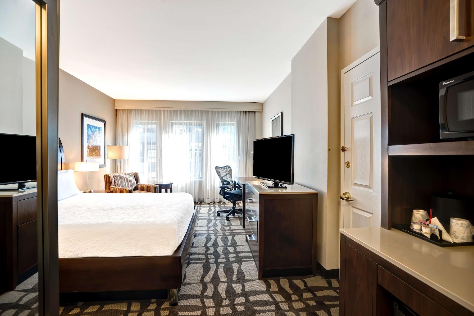 Hilton Garden Inn Chicago Downtown/Magnificent Mile Ngoại thất bức ảnh