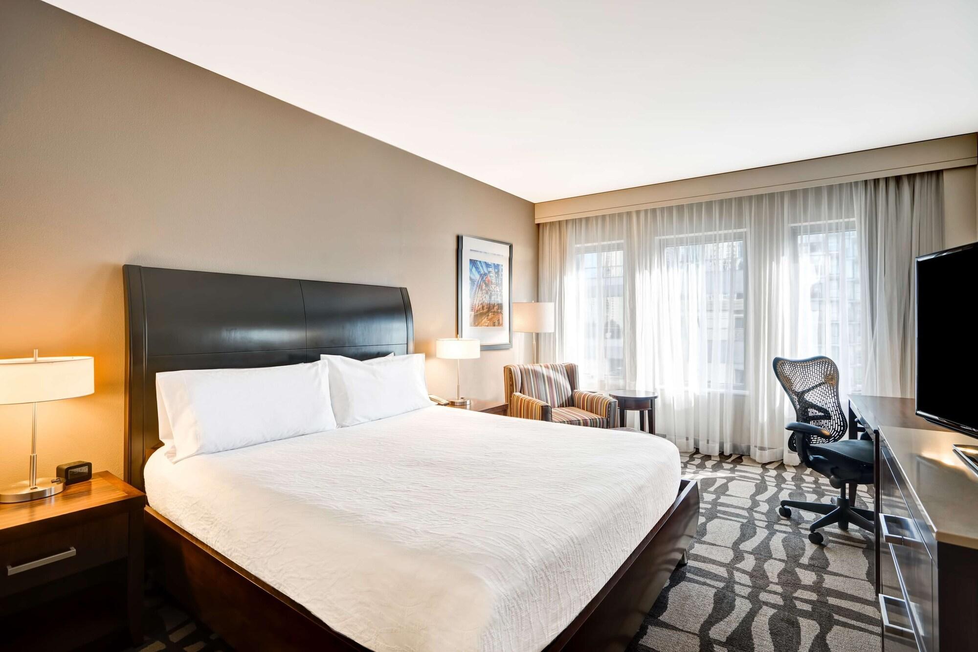 Hilton Garden Inn Chicago Downtown/Magnificent Mile Ngoại thất bức ảnh