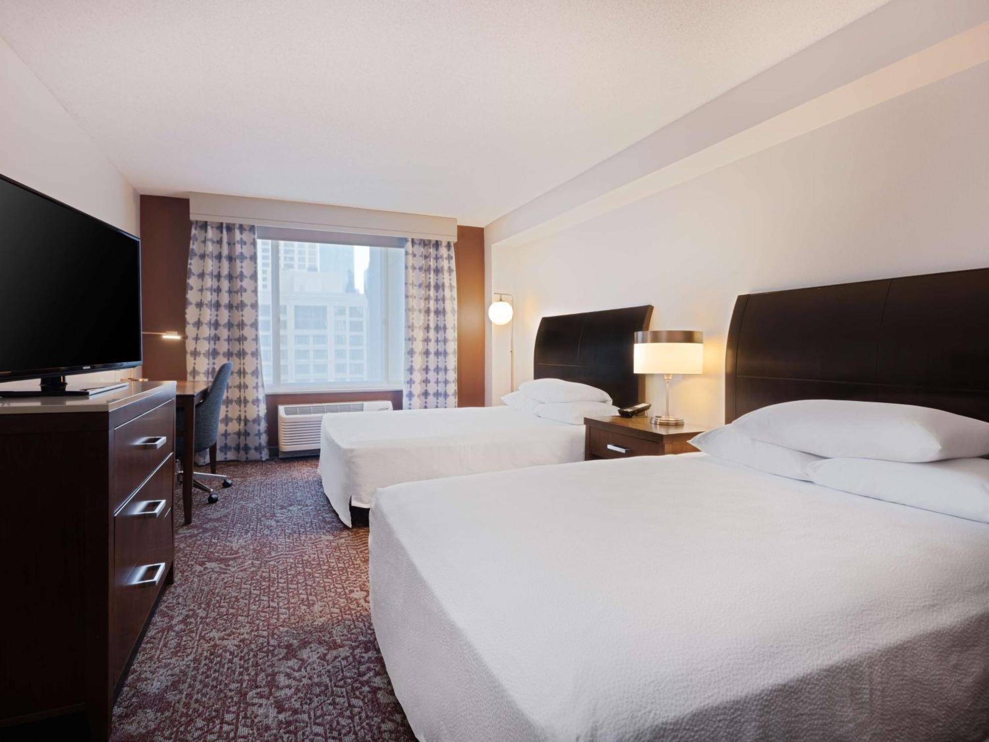 Hilton Garden Inn Chicago Downtown/Magnificent Mile Ngoại thất bức ảnh